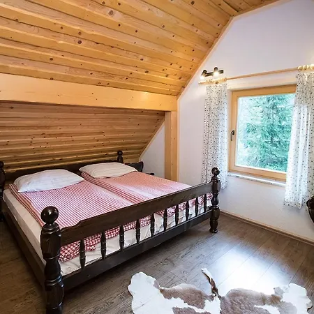 Voje Počitniška hiša